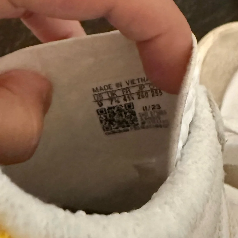 Adidas Gazelle with White and Yellow Accents - Picture 3 of 3